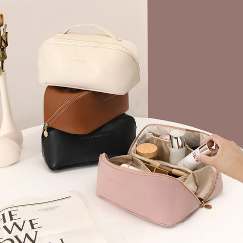 trousse de maquillage avec compartiments
