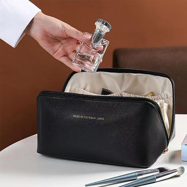 trousse de maquillage avec compartiments